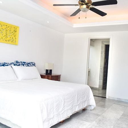 Departamento Sobre La Playa Cancún Esterno foto